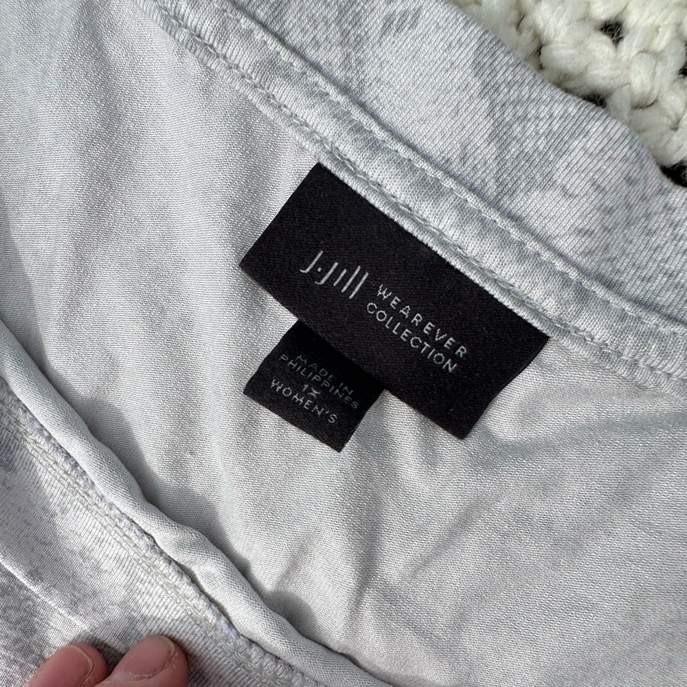 J. Jill Light Gray snake print long sleeve